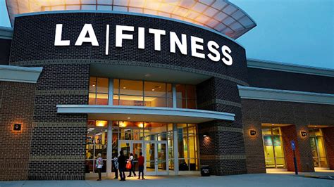 How Much Is LA Fitness a Month: Exploring the Cost and Beyond