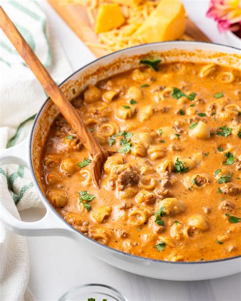 How Much Protein in Hamburger Helper: A Culinary Exploration of Nutrition and Creativity